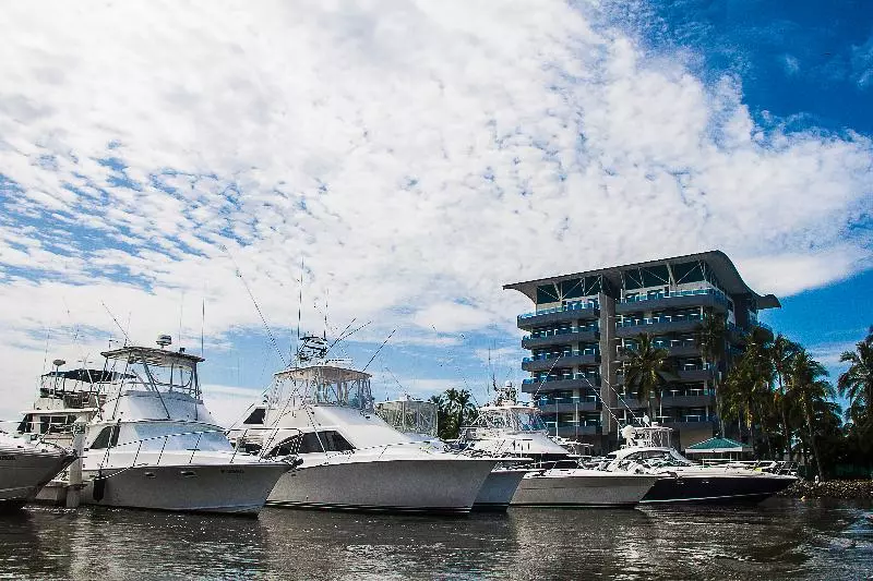 استراحتگاه Puerto Azul