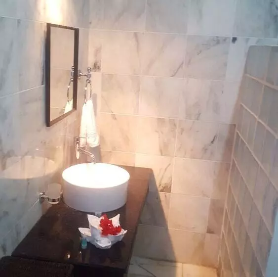 Return To Paradise Resort And Spa