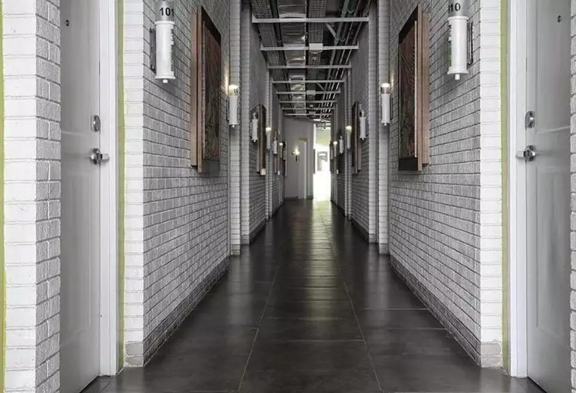 Shakti Hotel Bandung