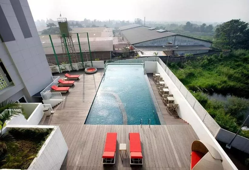 Shakti Hotel Bandung