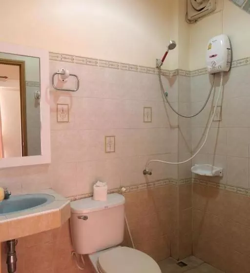 ユースホステル Khun Ying House