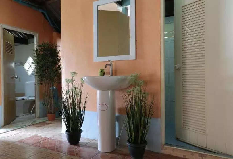 ユースホステル Khun Ying House