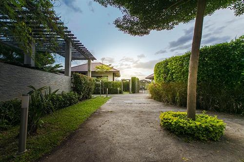 Anantanaka Hua Hin Resort