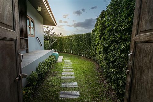 Anantanaka Hua Hin Resort