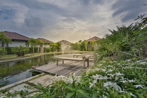 Anantanaka Hua Hin Resort