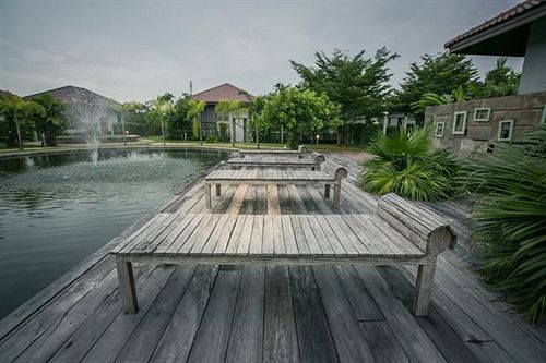 Anantanaka Hua Hin Resort