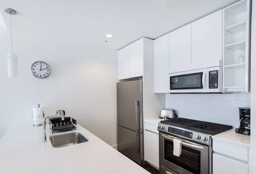 Dharma Home Suites Jc At Grove Station