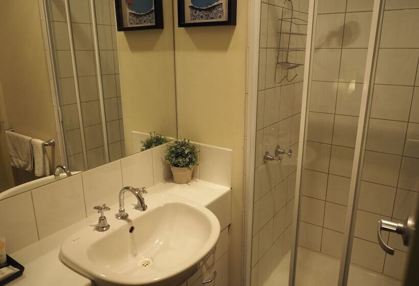 Flinders Lane Apartments Formally Melbourne City Stays