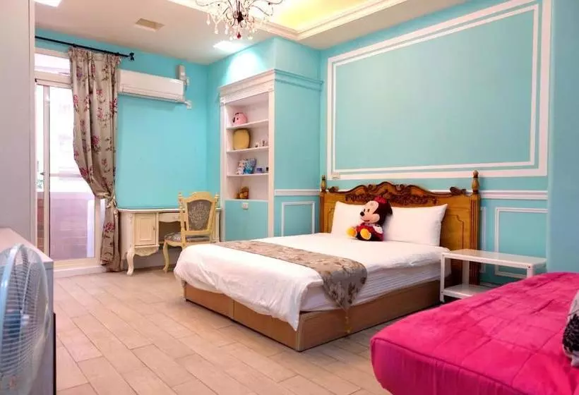 هتل Aman Theme Suite Arena Hall