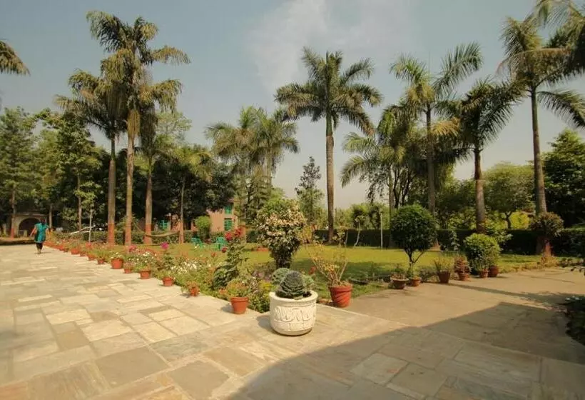 هتل Baghmara Wildlife Resort