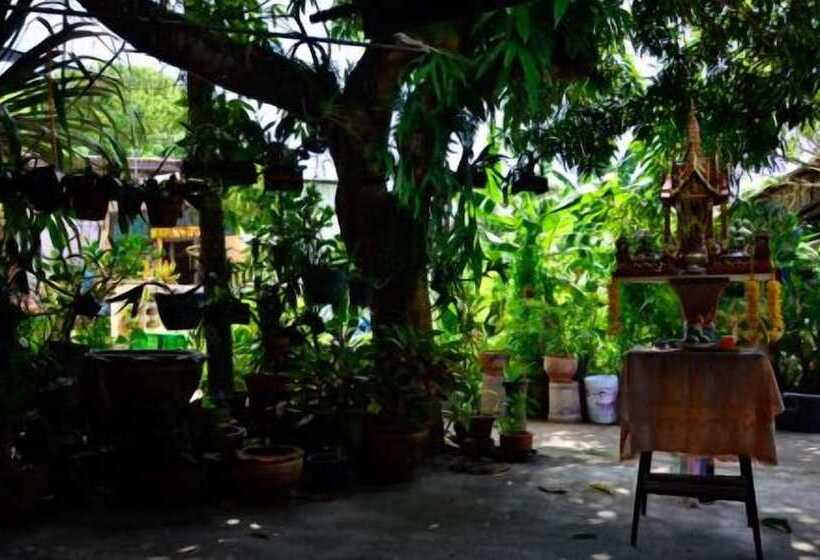 فندق Banto Guesthouse