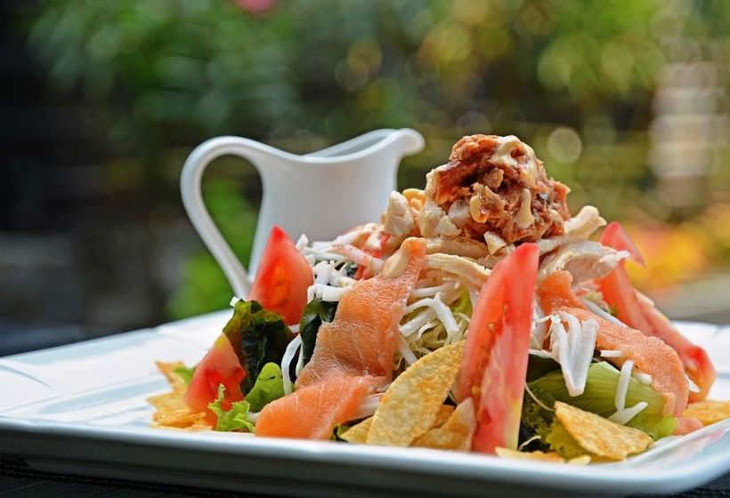 Отель Bayon Shadow Villa