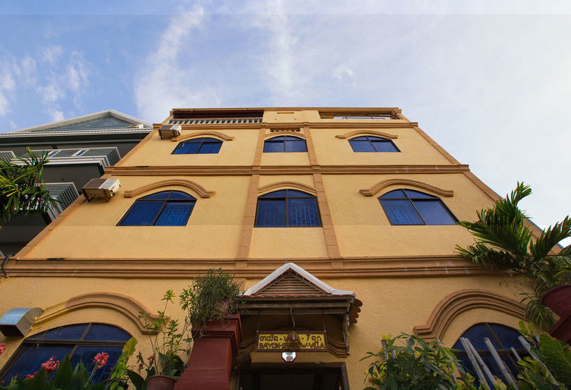 Отель Bayon Shadow Villa