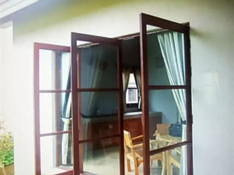 בית מלון כפרי Chiangmai Royal Creek