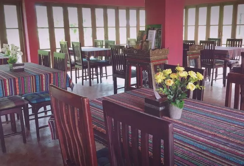 בית מלון כפרי Chiangmai Royal Creek