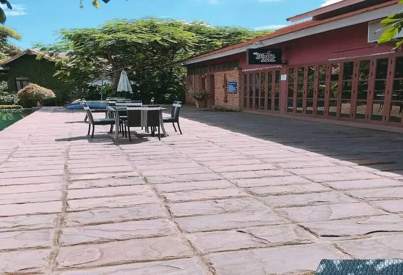 בית מלון כפרי Chiangmai Royal Creek