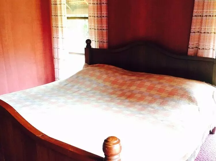 בית מלון כפרי Chiangmai Royal Creek