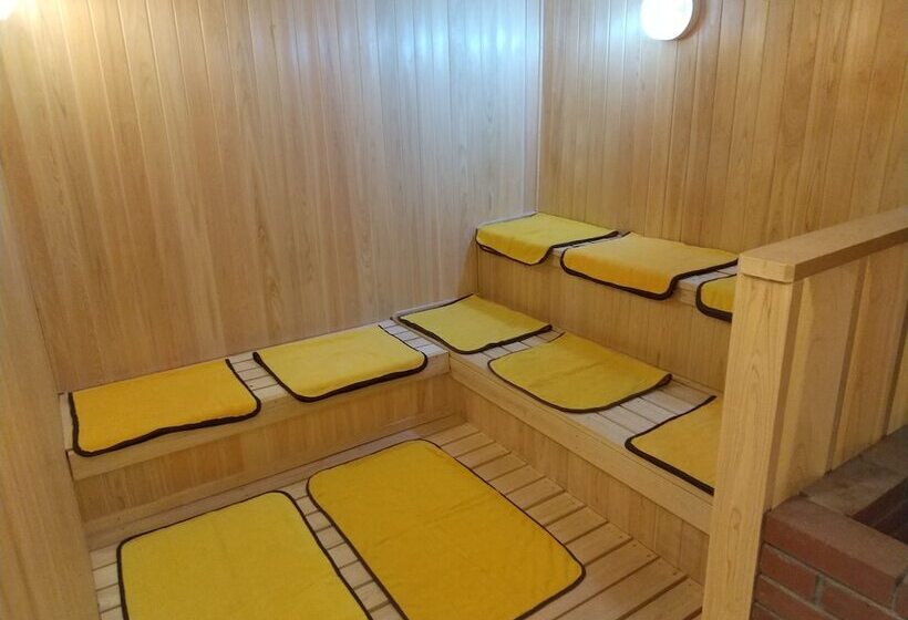 Capsule Hotel The Inn