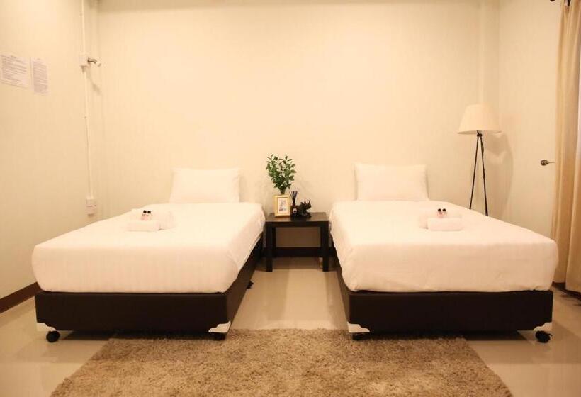 酒店 First Residence