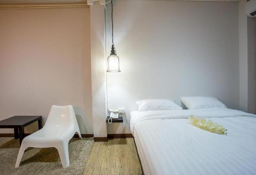 酒店 First Residence