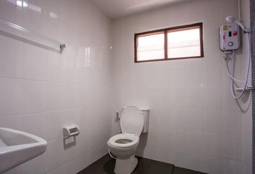 酒店 First Residence