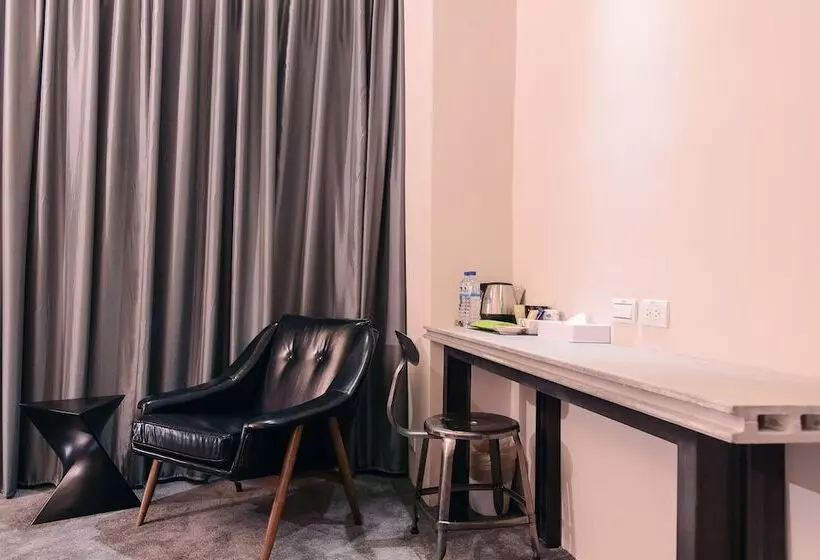 Kiwi Express Hotel Taichung Station Ii