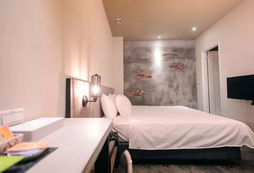 Kiwi Express Hotel Taichung Station Ii