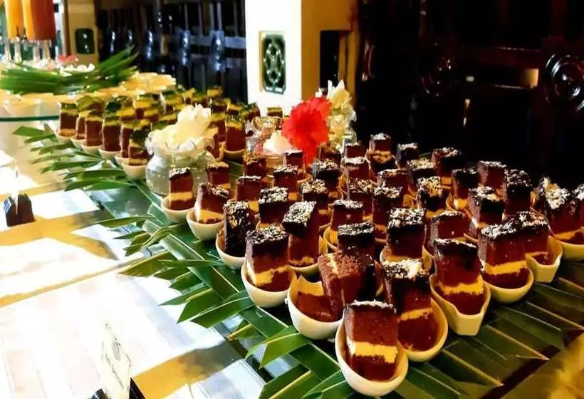 هتل Saigon Emerald Resort