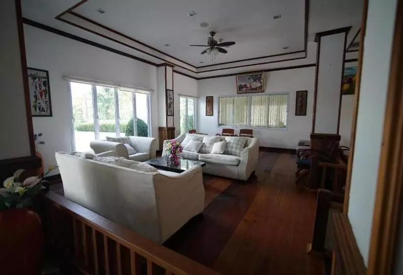 Hotel Sea Mountain Khanom