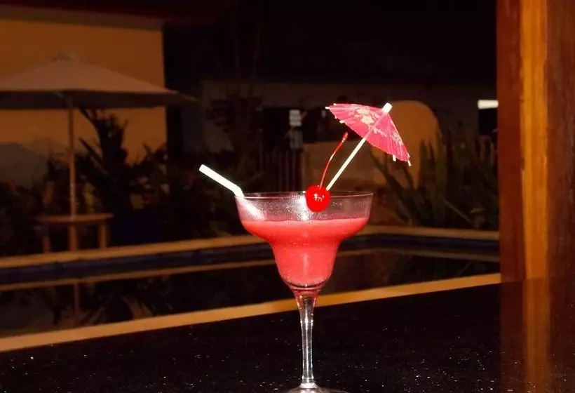 فندق Tropical Hideaways Resort