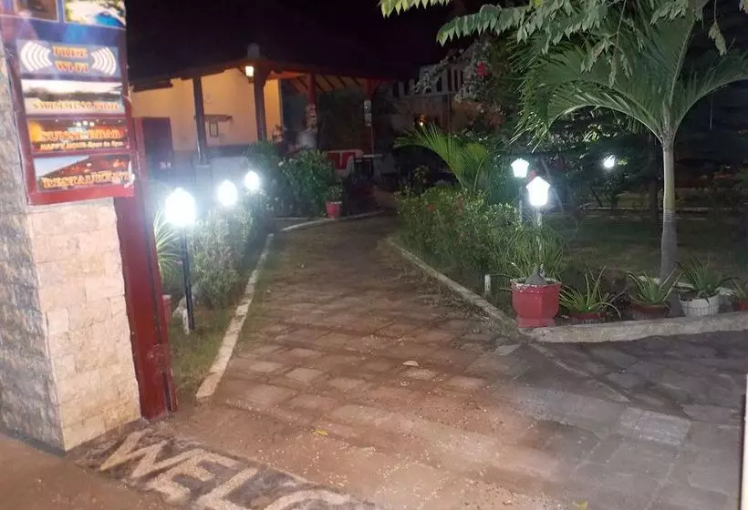 فندق Tropical Hideaways Resort