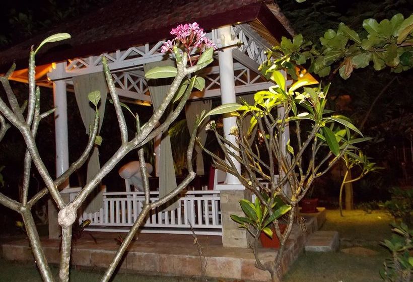 فندق Tropical Hideaways Resort