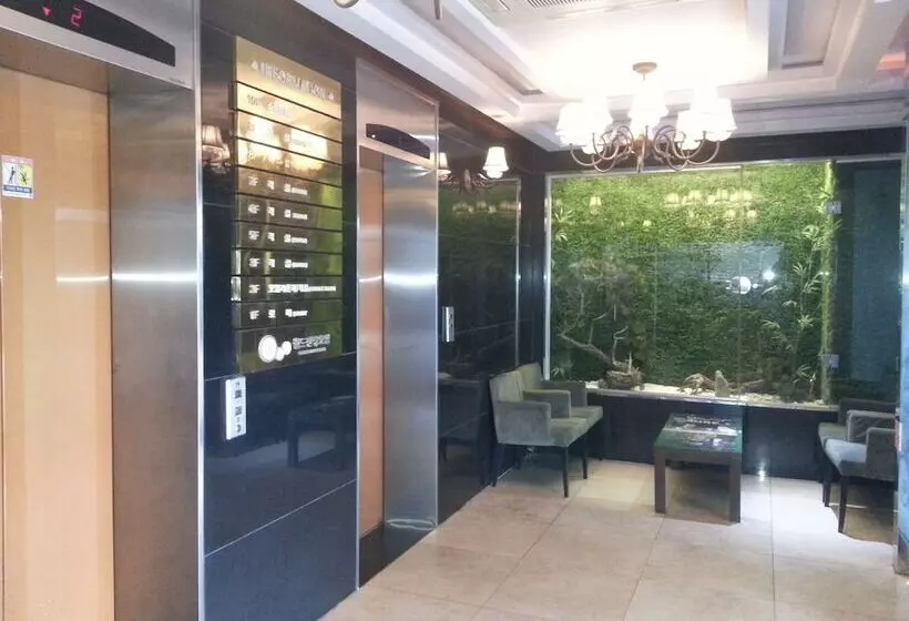 בית מלון כפרי World Tourist