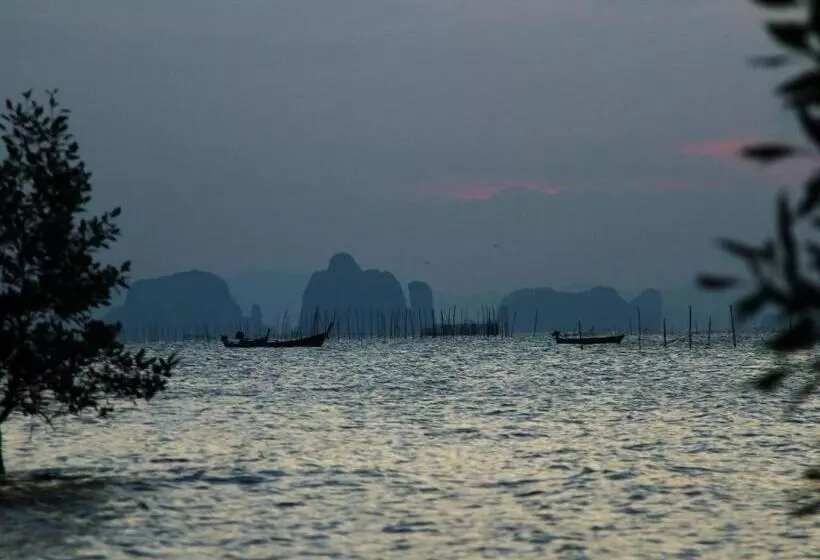 Khaothong Terrace Resort