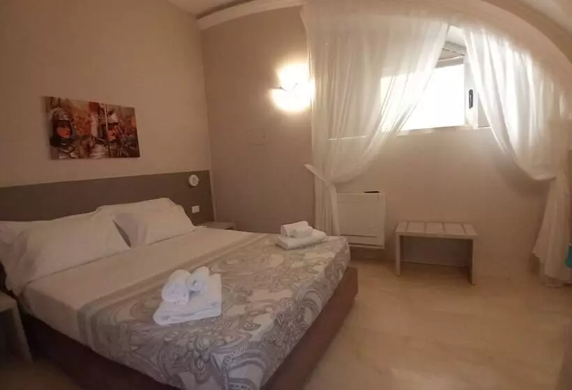 住宿加早餐 Central Gallery Rooms Palazzo D Ali Staiti Xix