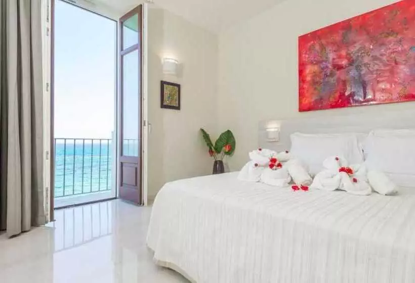 住宿加早餐 Central Gallery Rooms Palazzo D Ali Staiti Xix