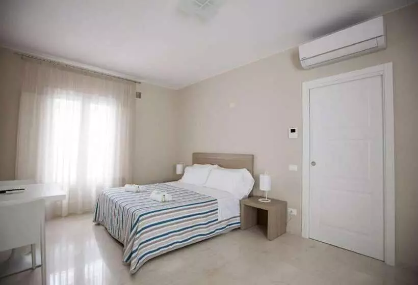 住宿加早餐  Central Gallery Rooms Palazzo D Ali  Staiti Xix