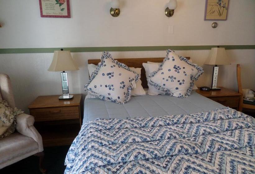 Claddagh Motel & Suites