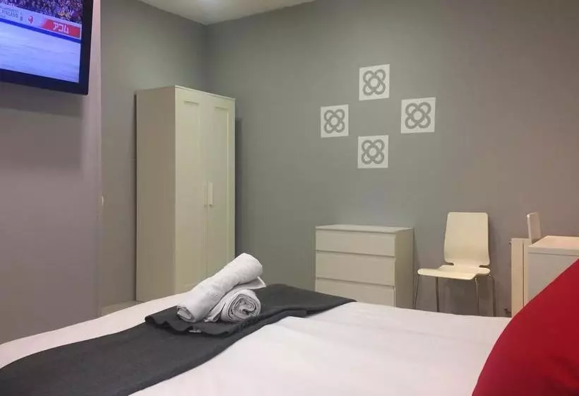 Hostel Artistic Barcelona