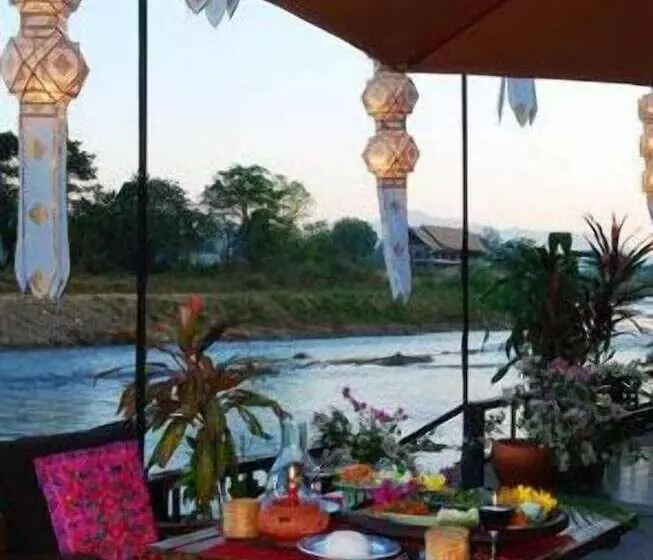 هتل Baantawan Guesthouse Pai