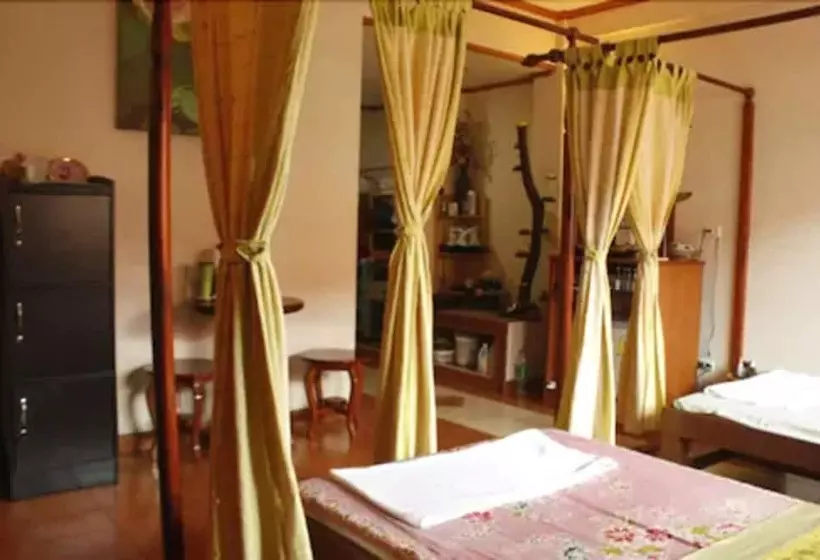 هتل Bunjongburi