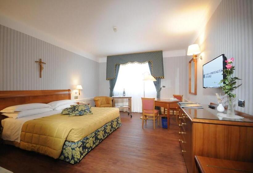 Отель Centro Di Spiritualita Padre Pio