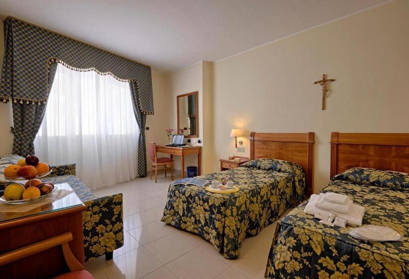 Отель Centro Di Spiritualita Padre Pio