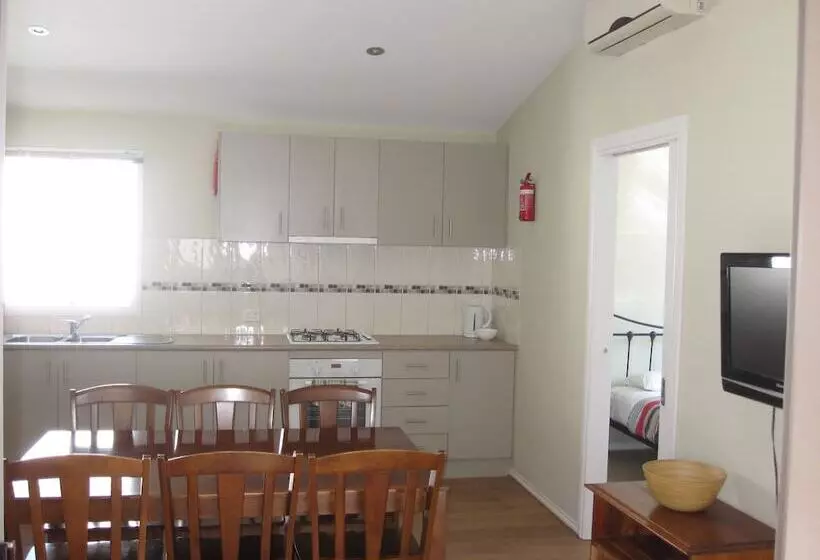 Hotelli Dromana Holiday & Lifestyle Village