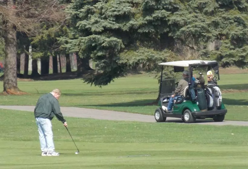 Hotelli Fairway Suites At Peek N Peak