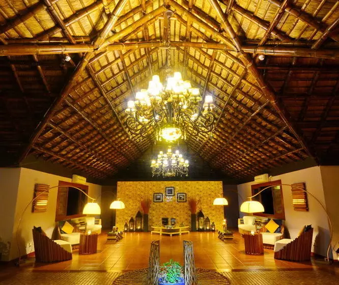 Отель Huma Island Resort & Spa