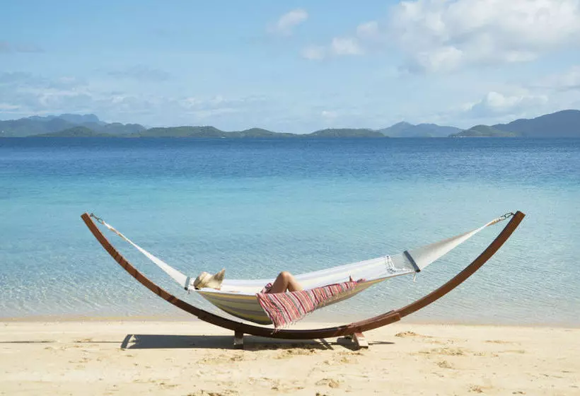 Отель Huma Island Resort & Spa