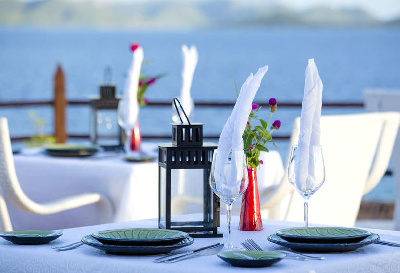 酒店 Huma Island Resort & Spa