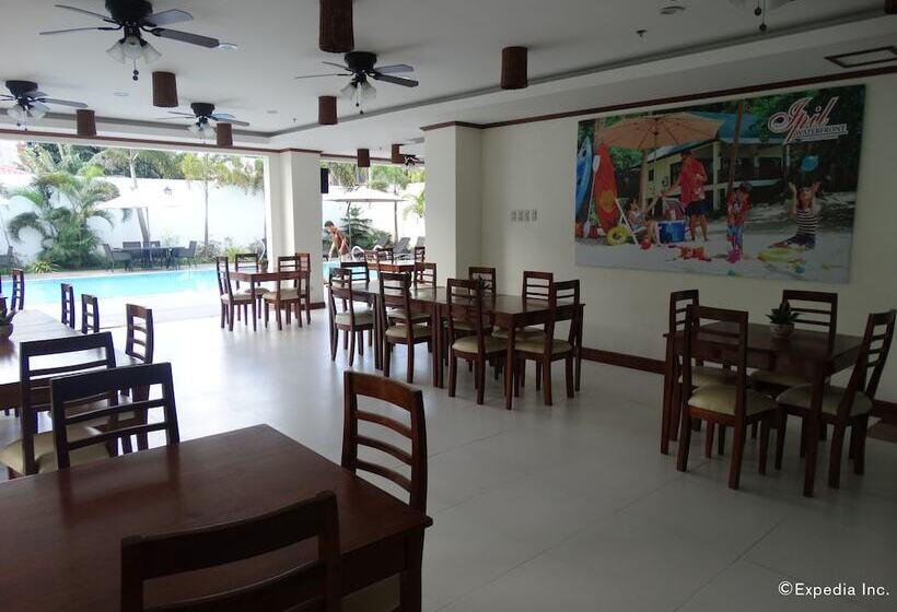בית מלון כפרי Ipil Suites Puerto Princesa