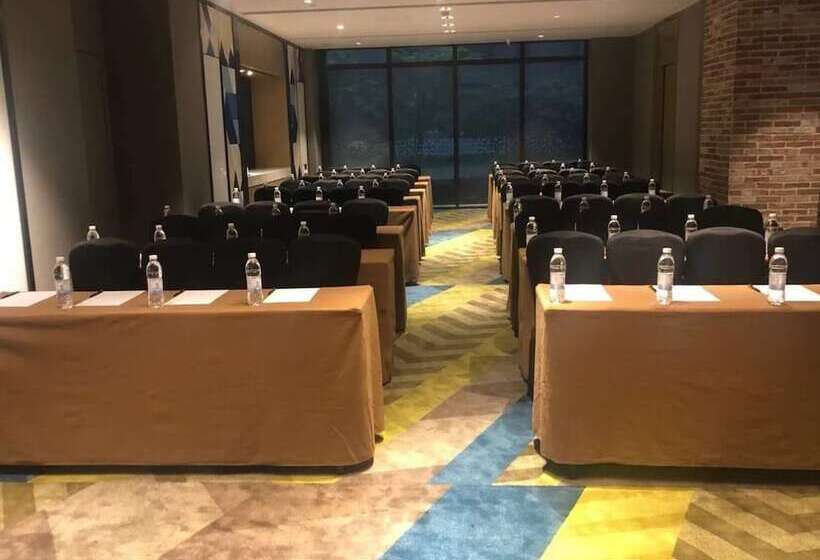 Minimax Premier Hotel Shanghai Hongqiao